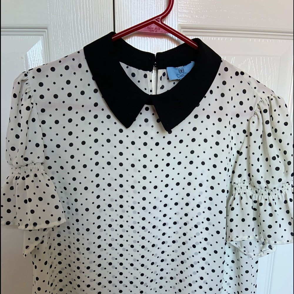 Cute blouse